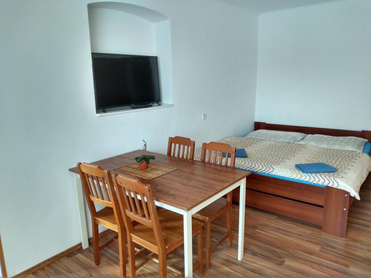 Apartments U Cara Τσέσκε Μπουντεγιόβιτσε Εξωτερικό φωτογραφία